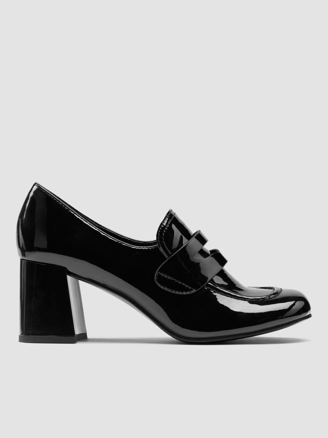 CHUNKY HEELED LOAFERS