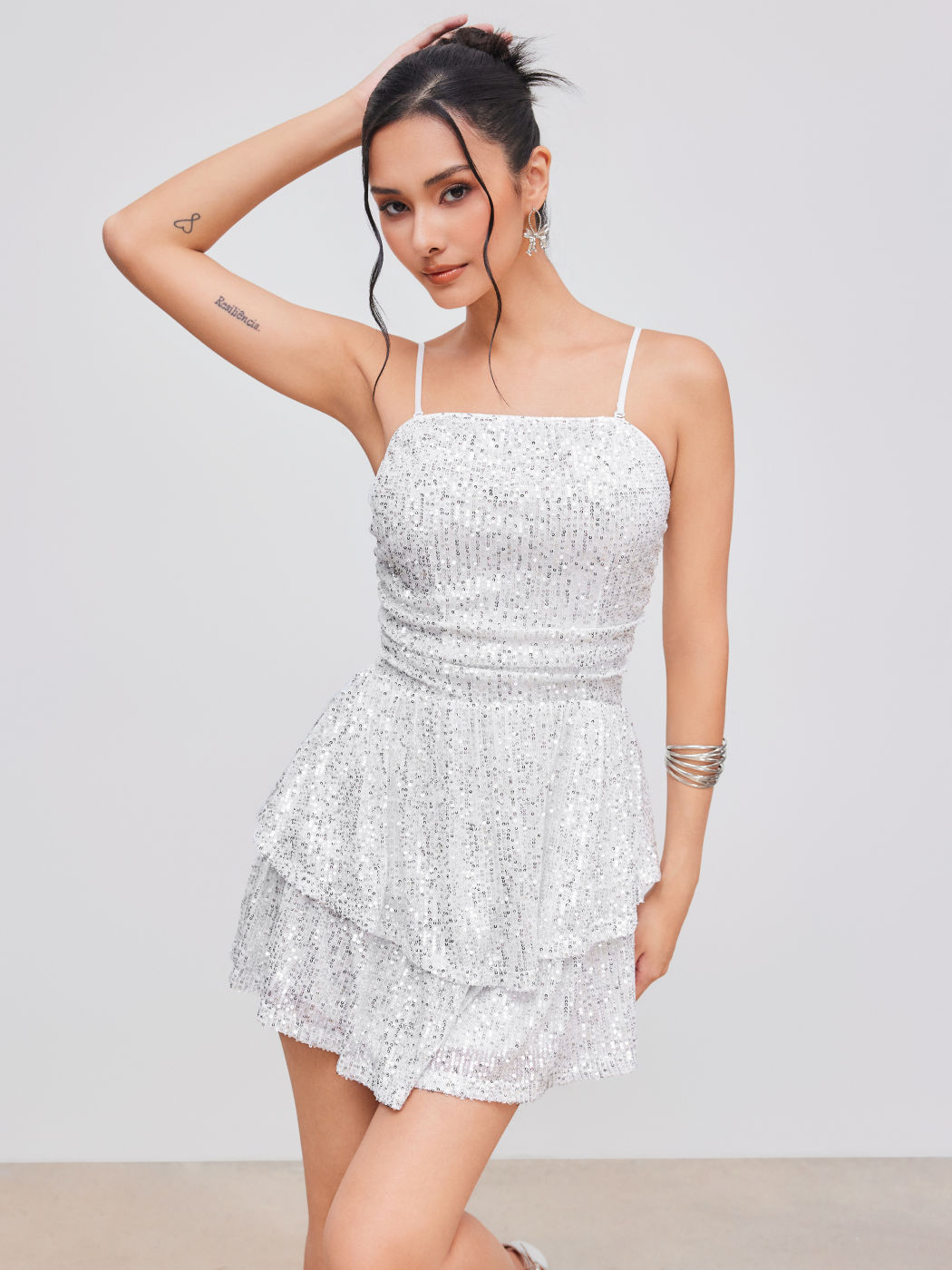 Pailletten Quadrathals Solid Rüschen Mini Kleid