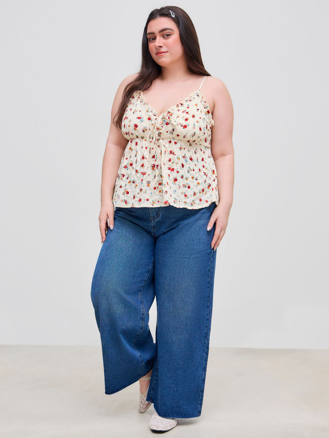 Woven Sweetheart Floral Lettuce Trim Knotted Cami Top Curve & Plus