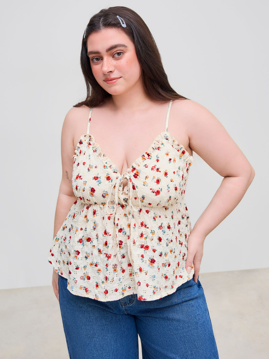 Woven Sweetheart Floral Lettuce Trim Knotted Cami Top Curve & Plus