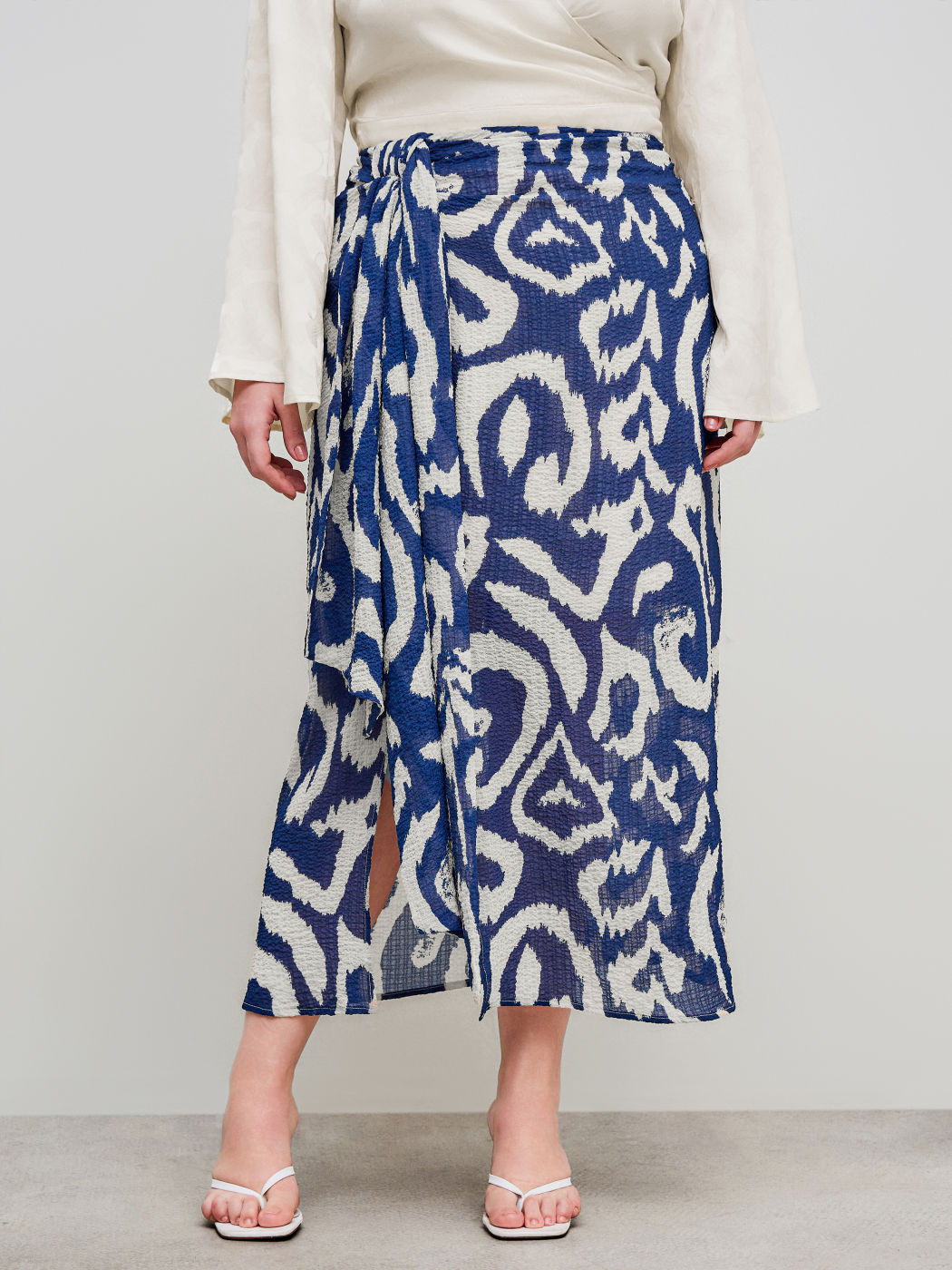 Mid Rise Abstract Knotted Split Maxi Skirt Curve & Plus