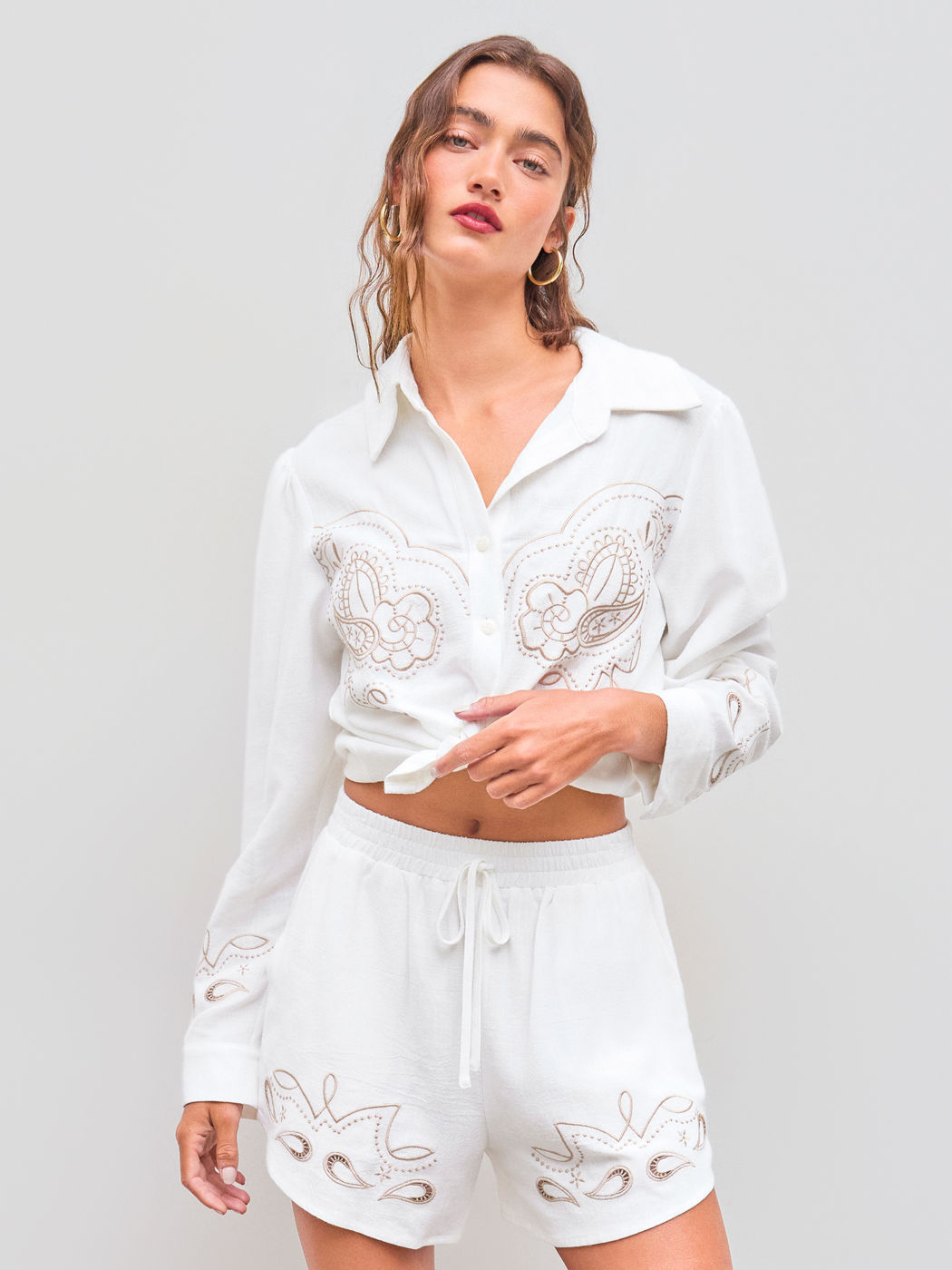 Collar Paisley Embroidery Long Sleeve Shirt