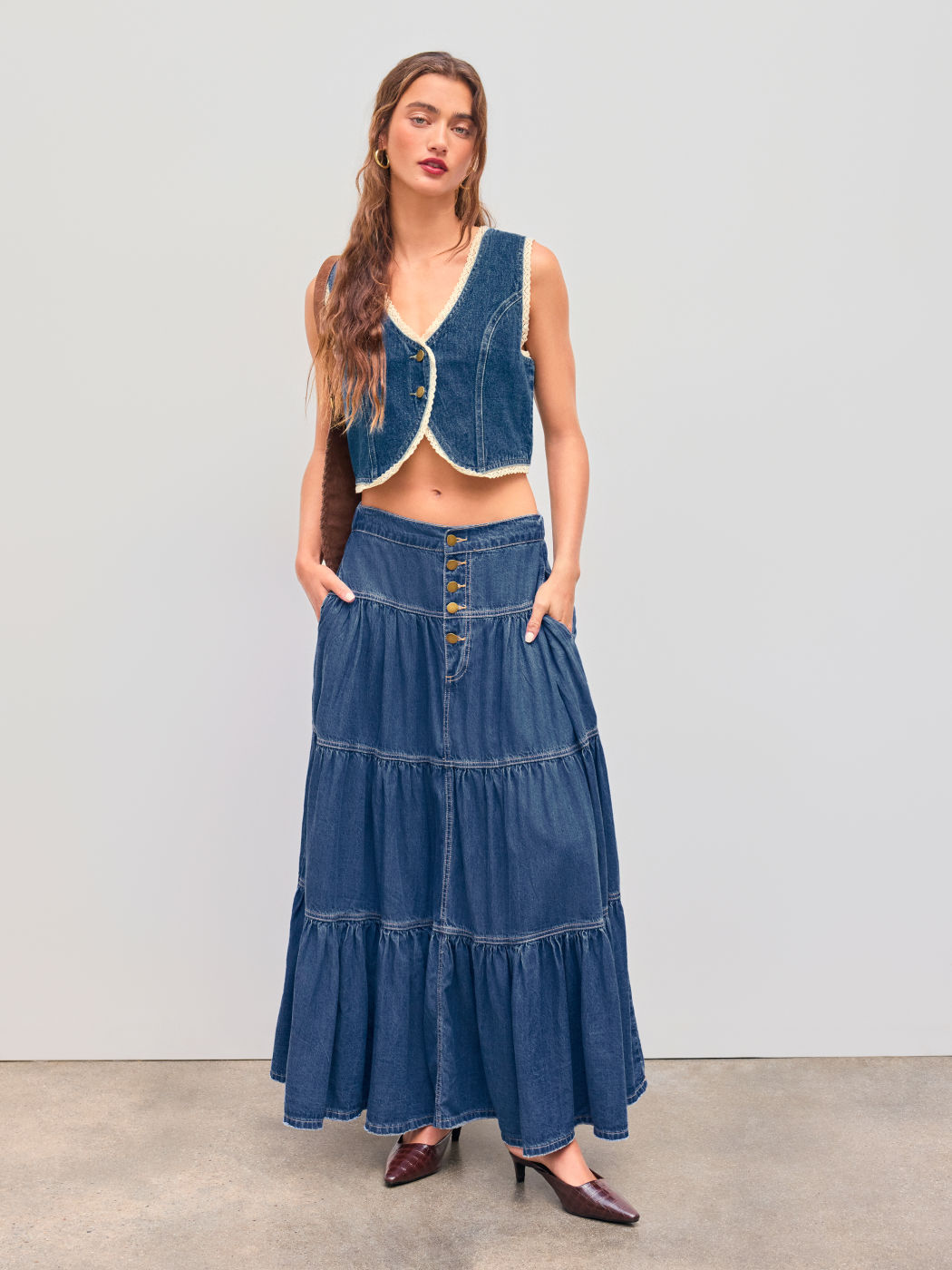 Denim V-neck Solid Contrasting Binding Button Crop Vest