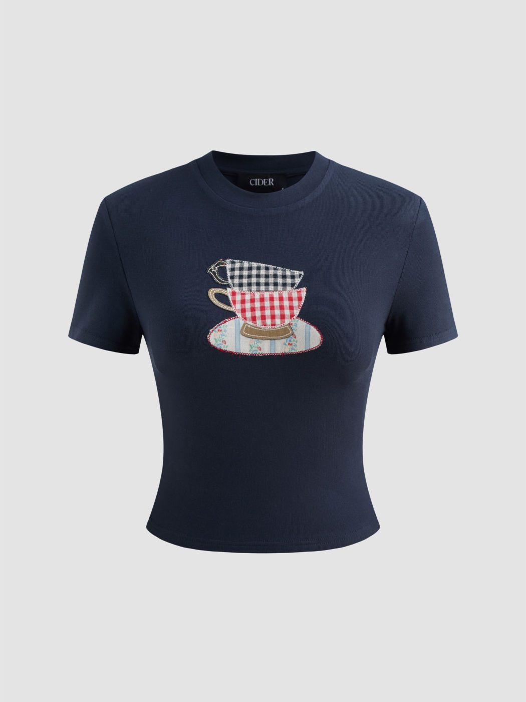 Round Neckline Cup Appliques Short Sleeve Tee