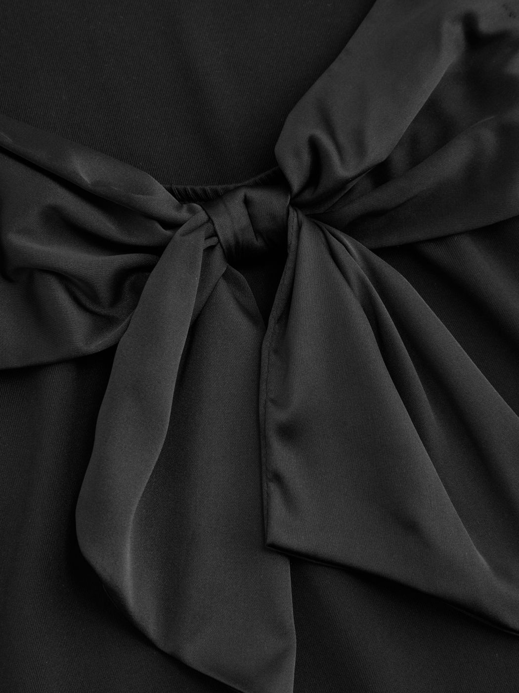 Scoop Neckline Solid Bowknot Backless Maxi Dress