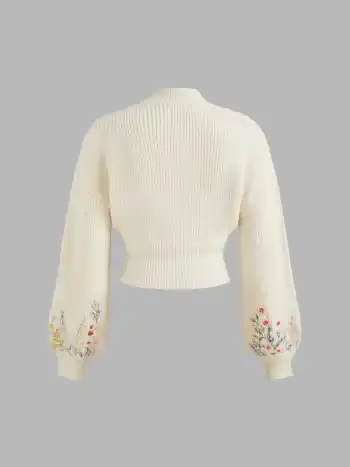 Knit High Neck Floral Embroidery Crop Top