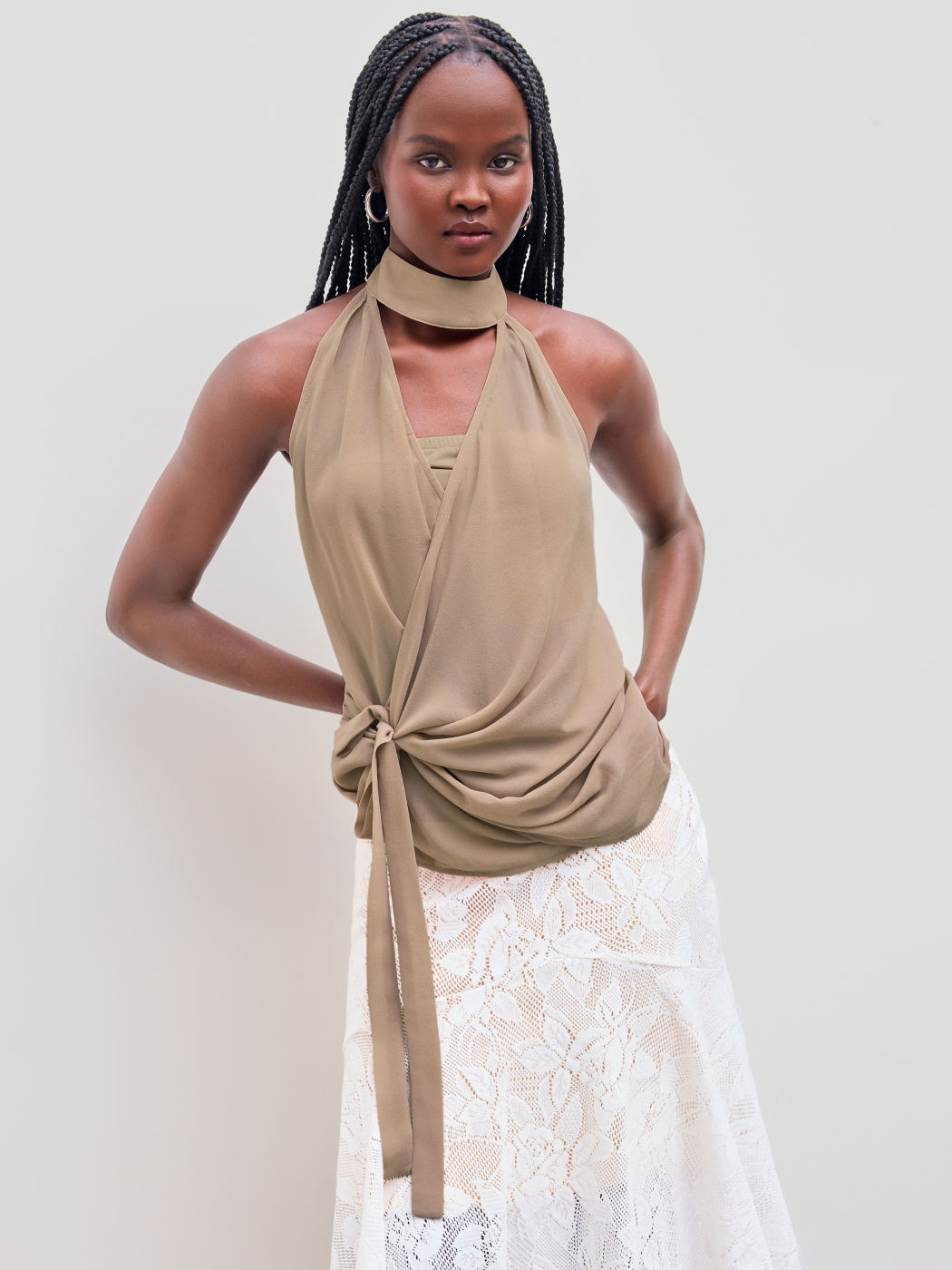 Chiffon Halter Ausschnitt Einfarbig Gerafftes Geknotetes Top Mit Einfarbigem Crop Tube Top