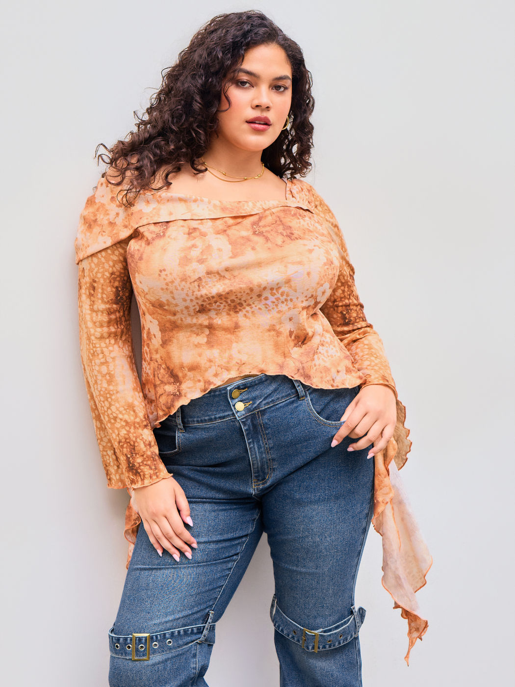 Cotton-blend Asymmetrical Neck Floral Leopard Lettuce Trim Ruffle Hem Top Curve & Plus