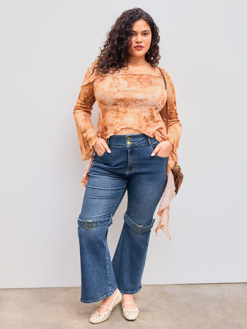 Cotton-blend Asymmetrical Neck Floral Leopard Lettuce Trim Ruffle Hem Top Curve & Plus