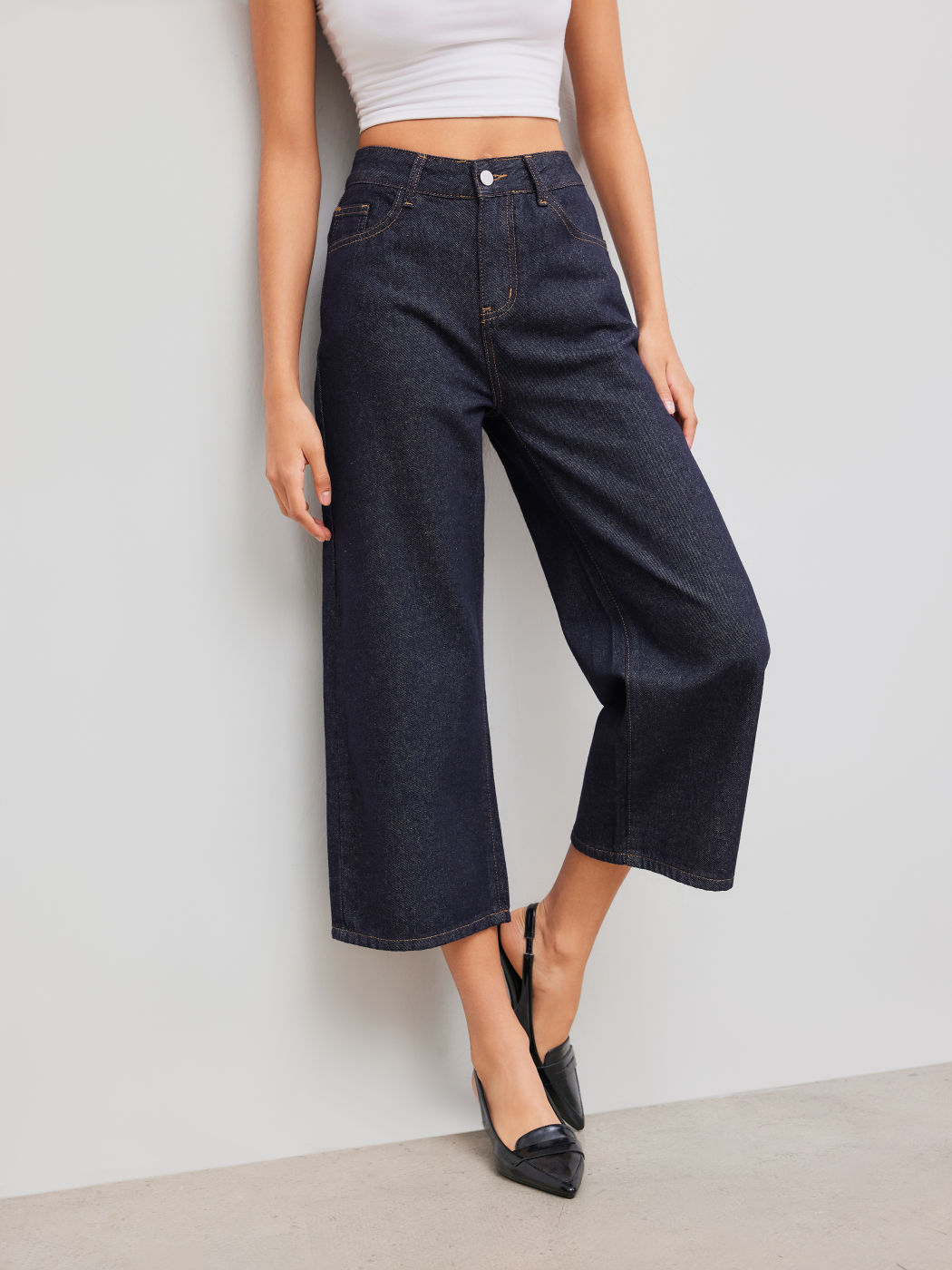 Cider Denim Low Rise Solid Pocket Straight Leg Cropped Jeans