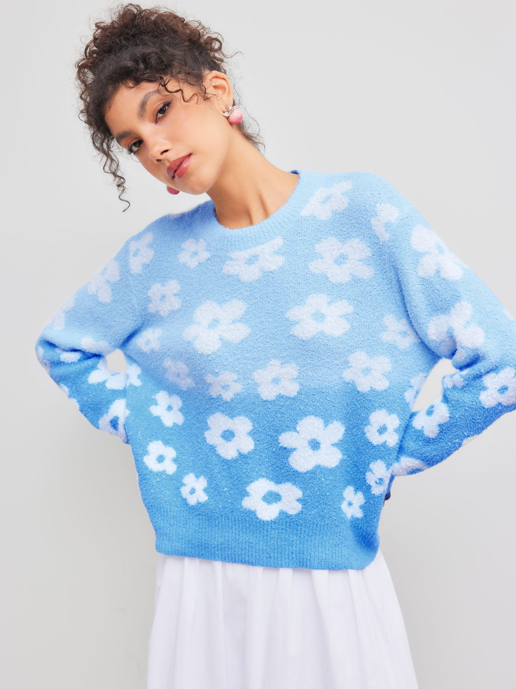 Knit Round Neckline Gradient Floral Sweater