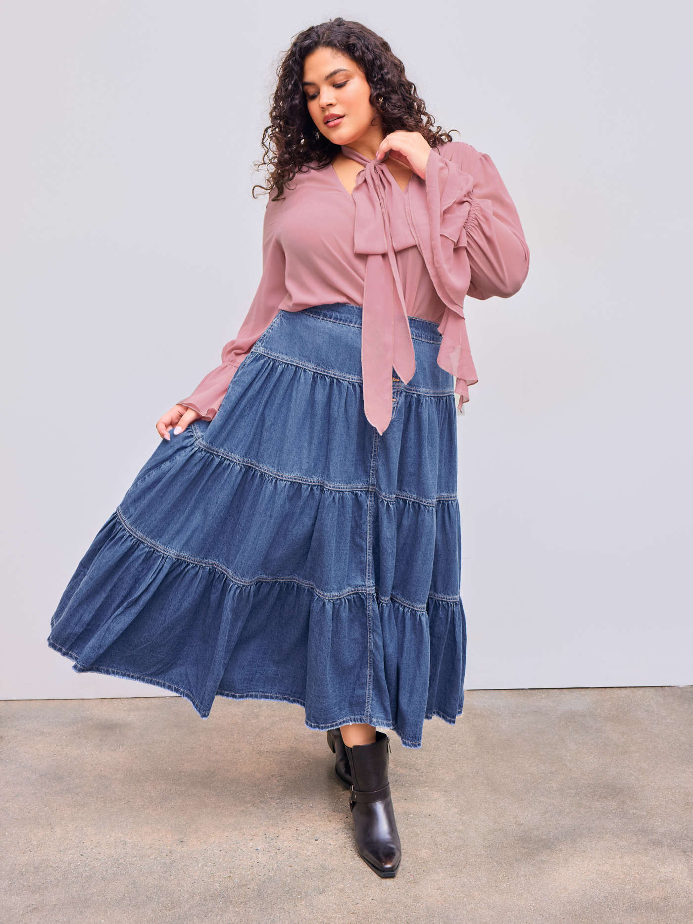 Denim Mid Rise Solid Tiered Button Pocket Maxi Skirt Curve & Plus