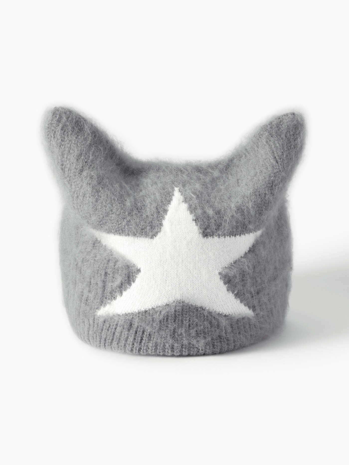 STAR KNITTED BEANIE HAT