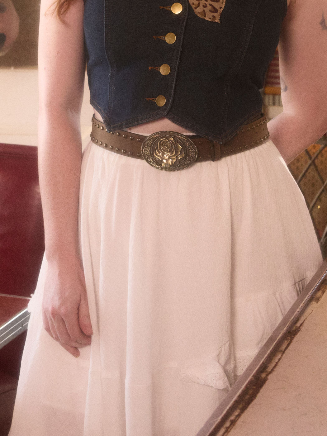 ROSE STUDDED BUCKLE BELT