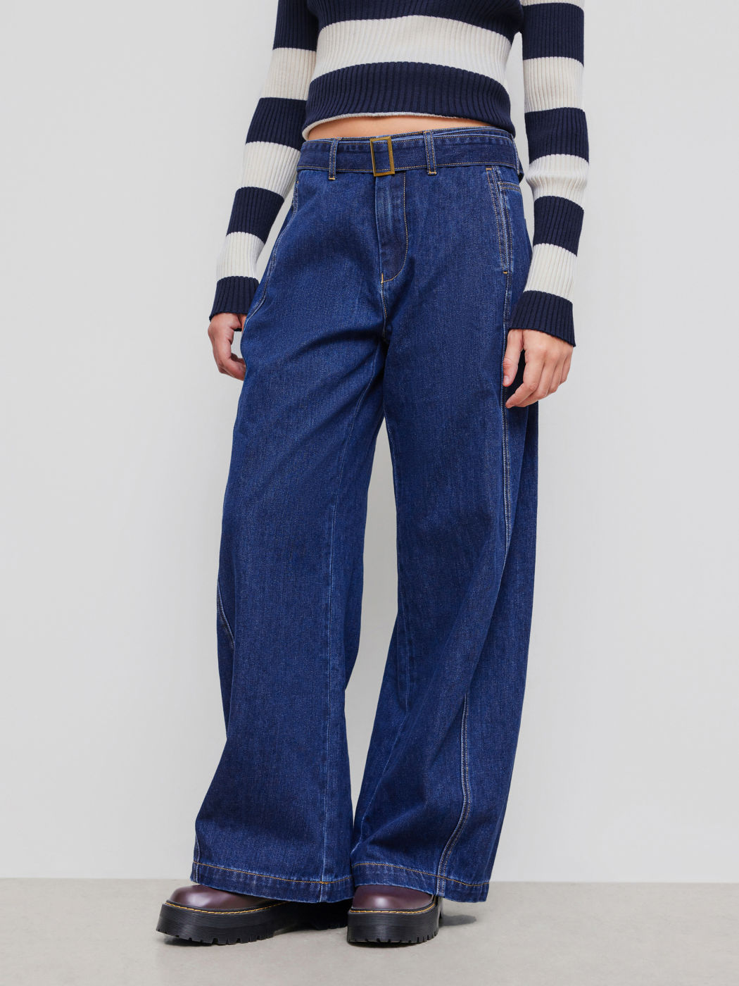 Cider Denim Mid Rise Solid Belted Barrel-leg Jeans