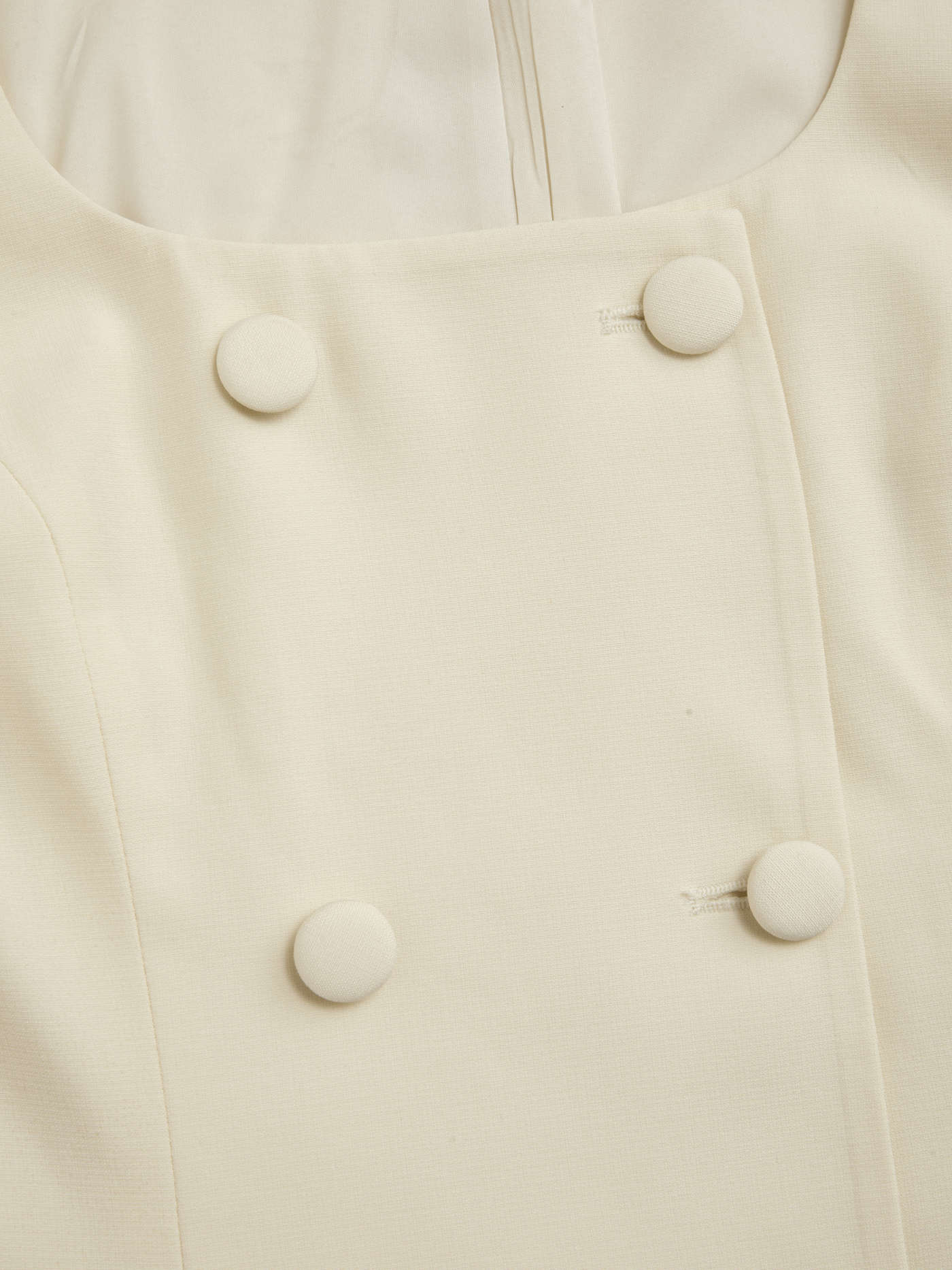 U-neckline Solid Button Blazer