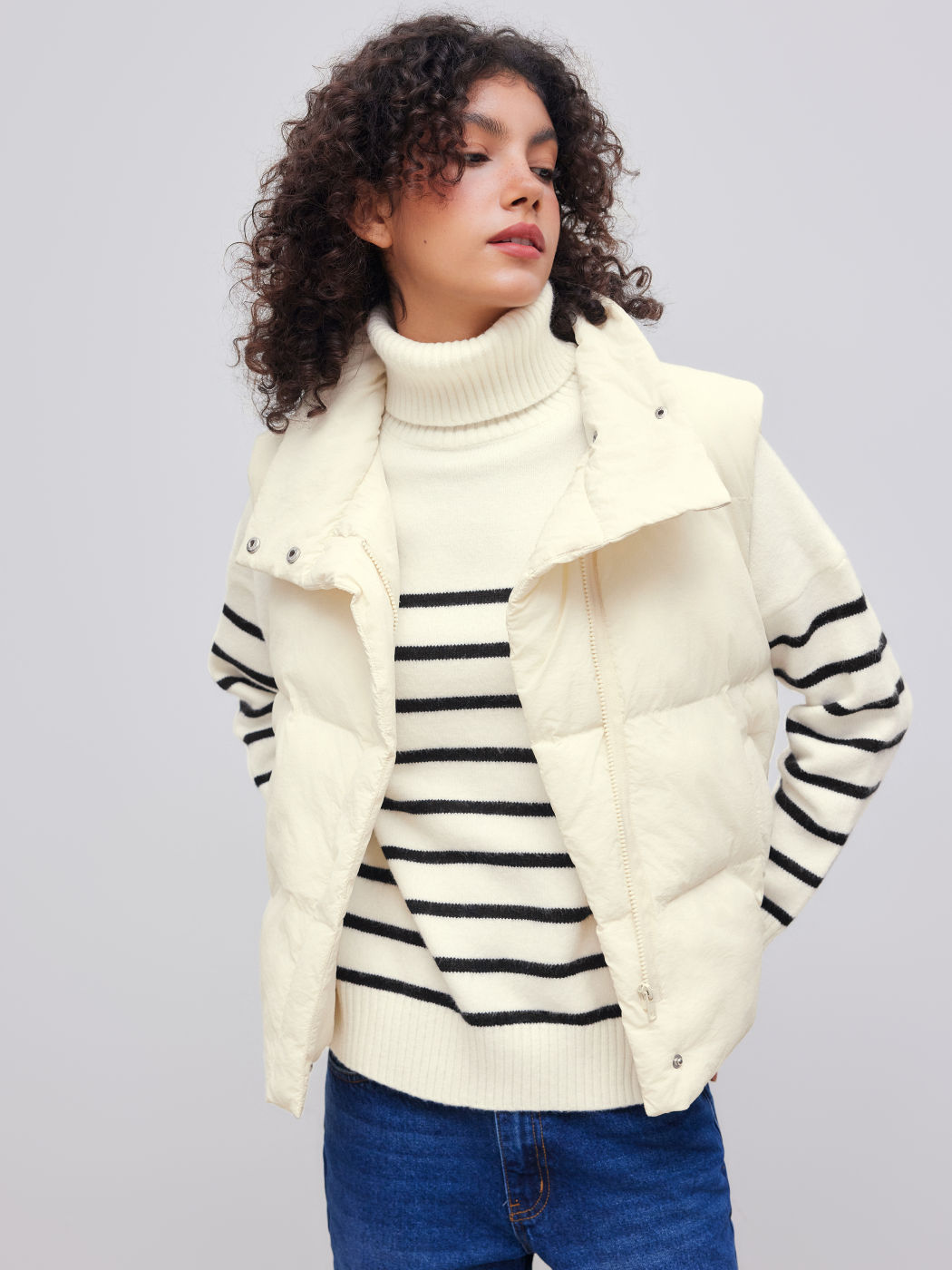 High Neck Solid Pocket Puffer Vest