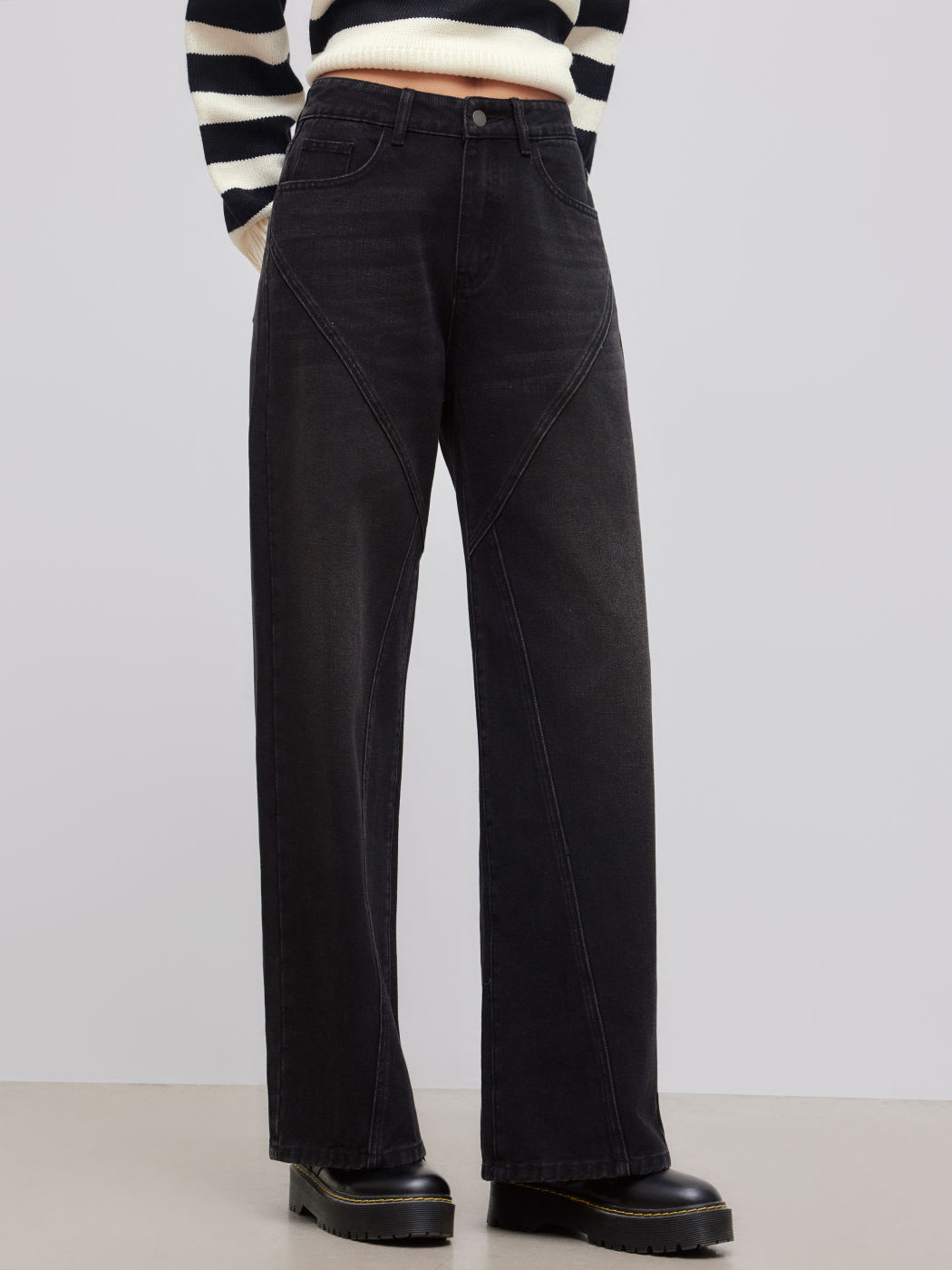 Cider Denim Low Rise Solid Button Baggy Jeans