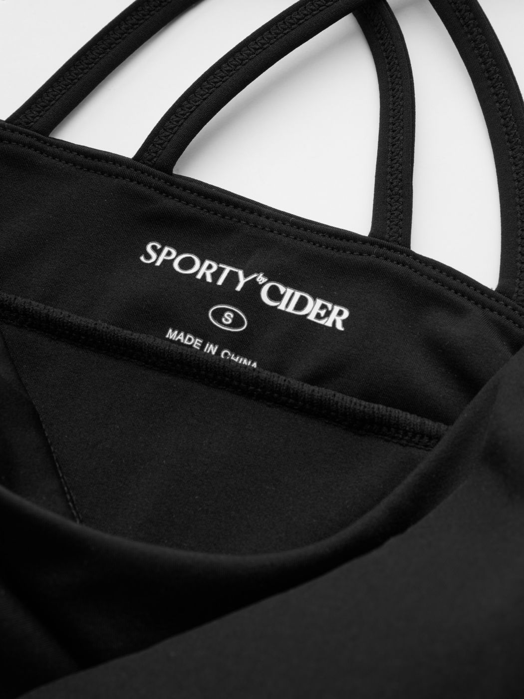 CIDERBUTTER™ Scoop Neckline Solid Active Bra With Removable Padding