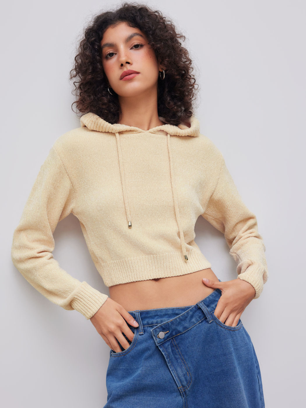 Gestricktes Kapuzen-Solid-Zugband Langarm-Crop Top