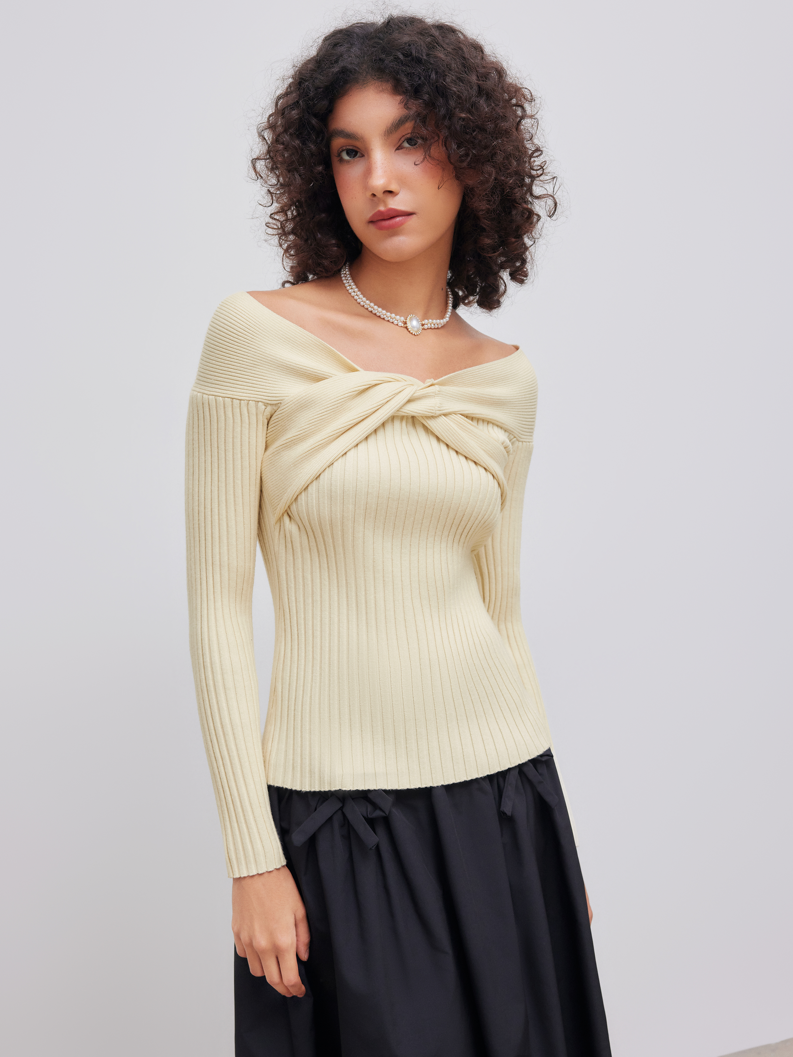 トップス theredthread S twist off shoulder tops THEREDTHREAD / ザレッドスレッド】S twist off shoulder tops