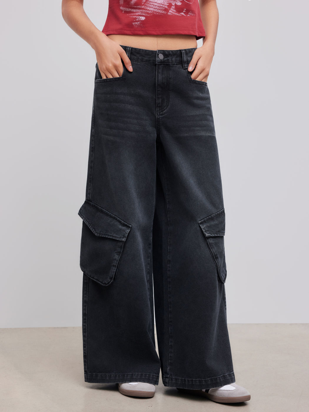 Cider Denim Mid Rise Solid Pocket Cargo Jeans