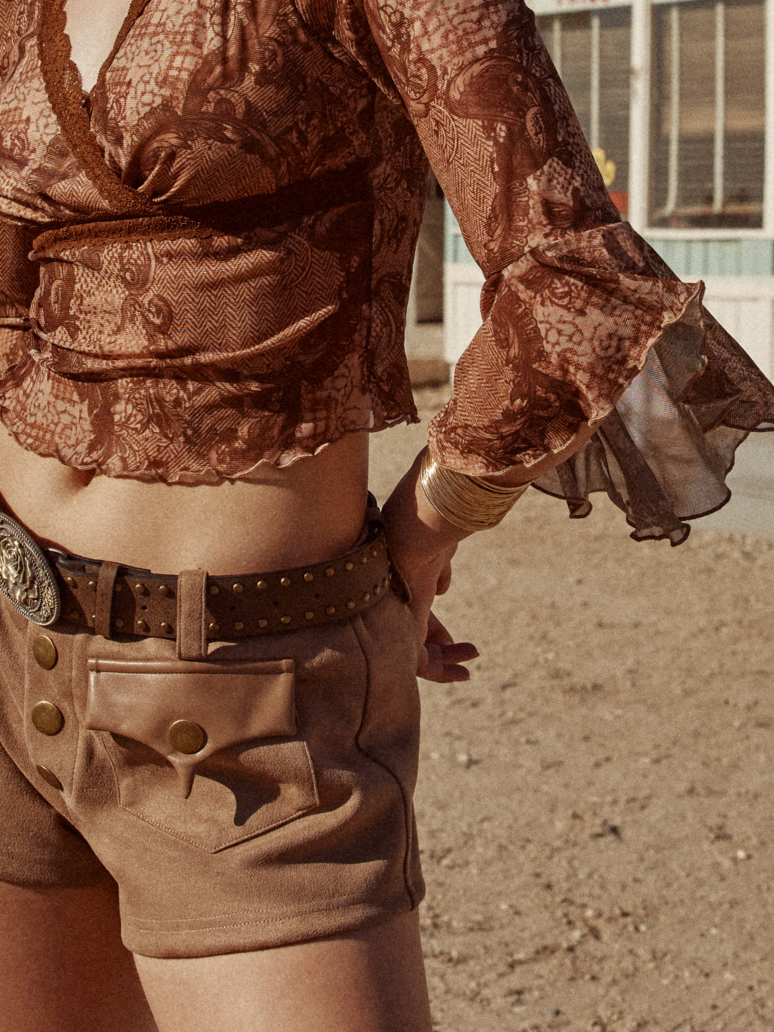 ROSE STUDDED BUCKLE BELT