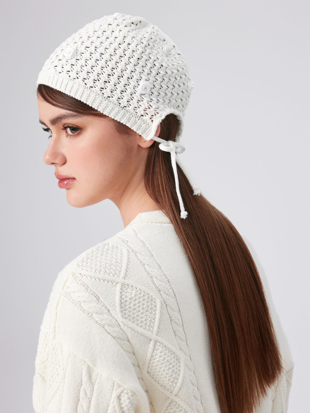 ROSE KNITTED BEANIE HAT