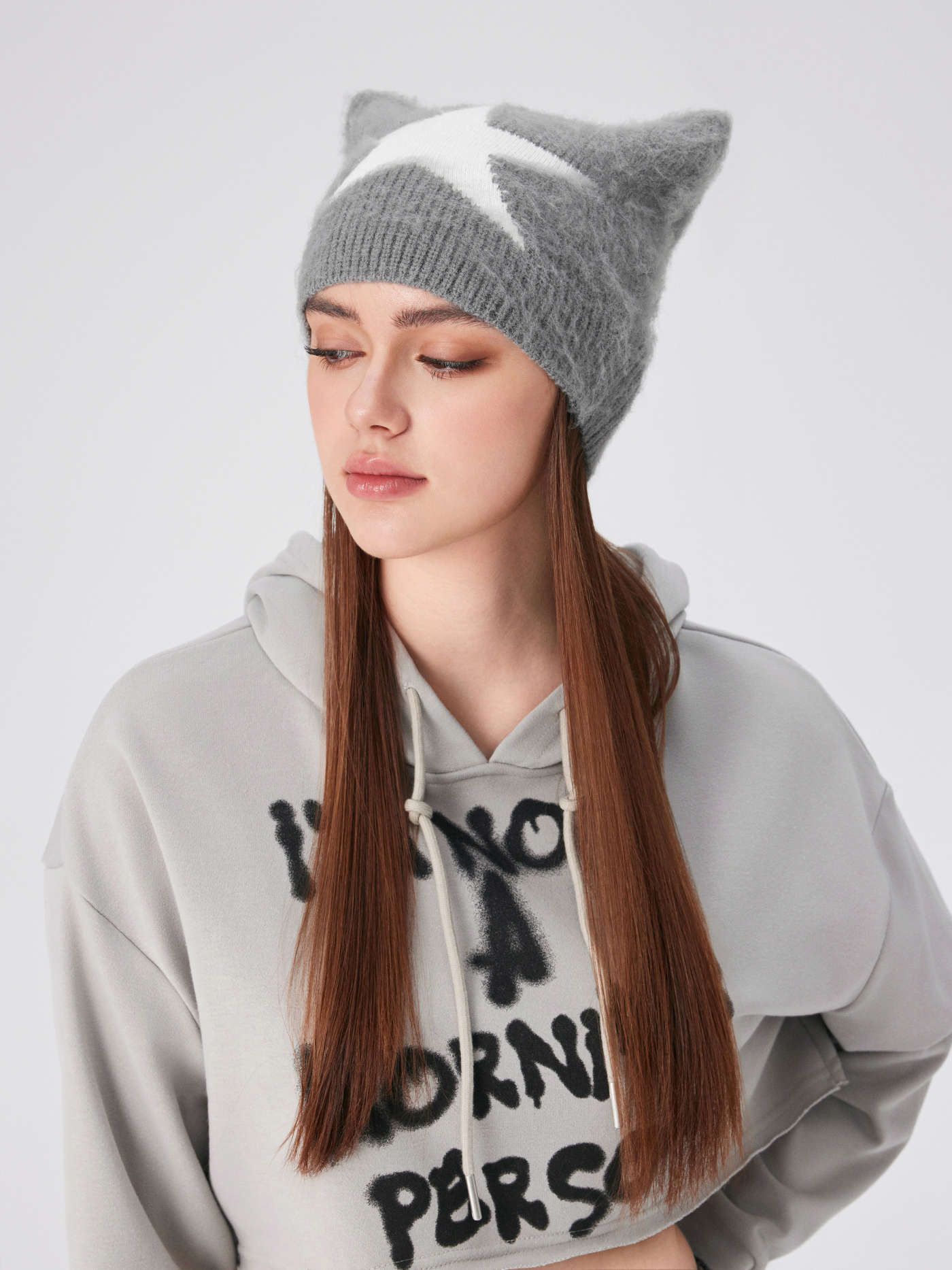 STAR KNITTED BEANIE HAT
