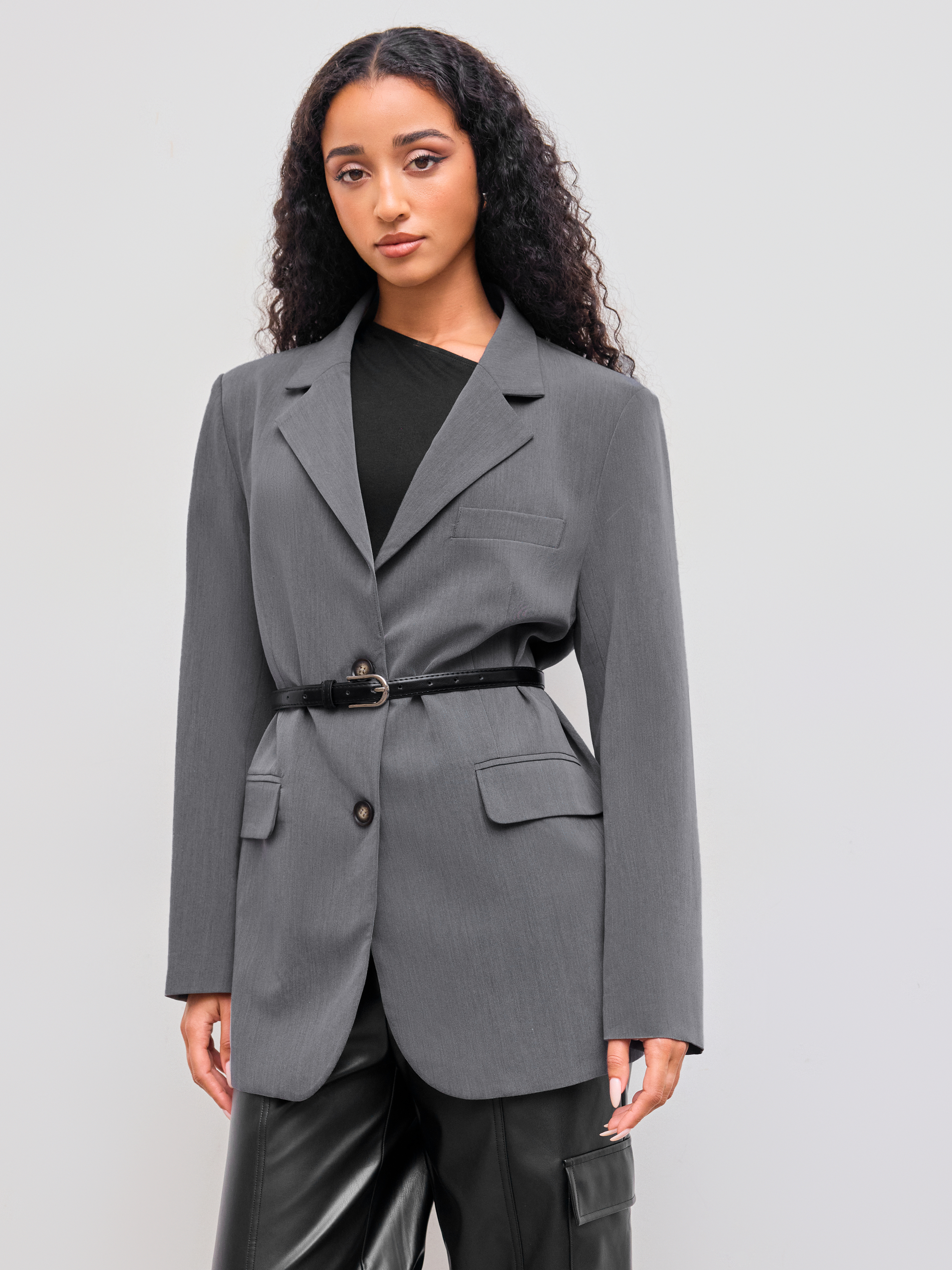WAI KEI ■ Cutout overfit blazer AVFSS25-44_66FRONT.jpg?v=