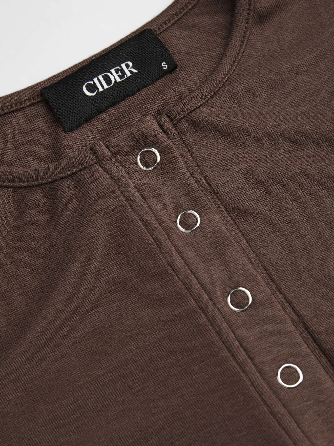Round Neckline Contrasting Binding Long Sleeve Top