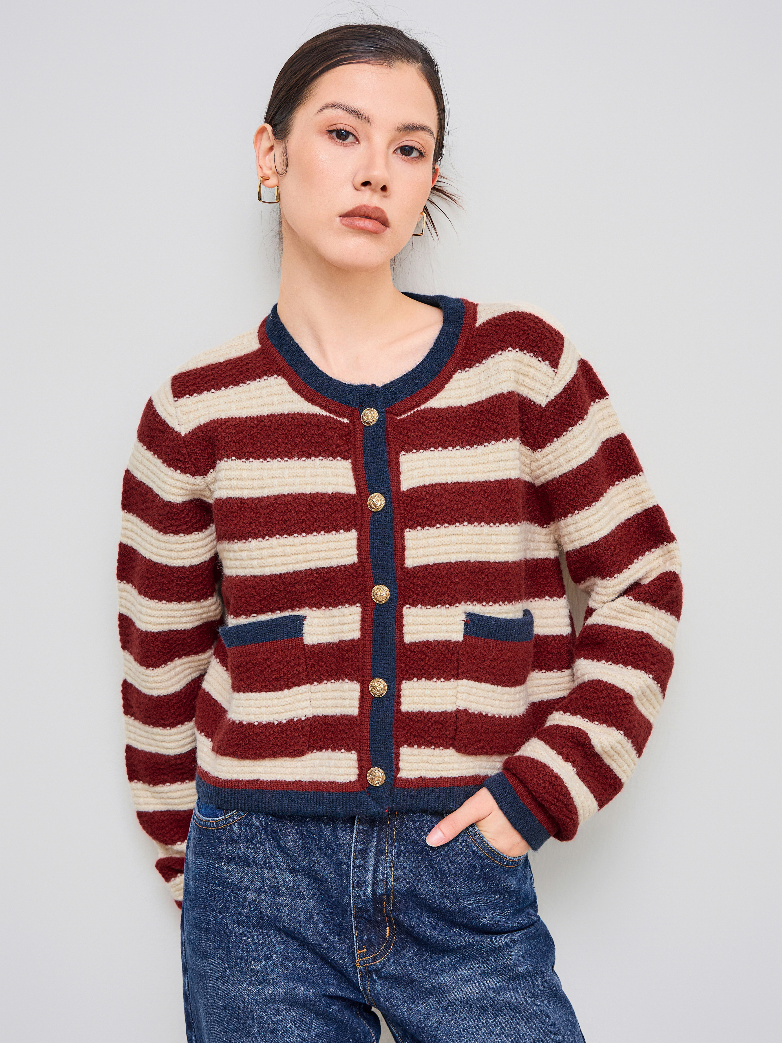 Knit Fabric Knit Round Neck Striped Contrasting Binding Pocket