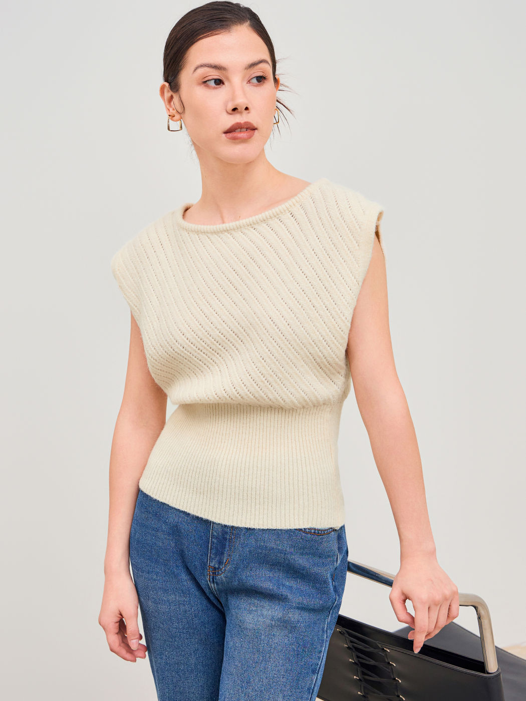 Strickwesten mit Rundhals und einfarbigem Design
