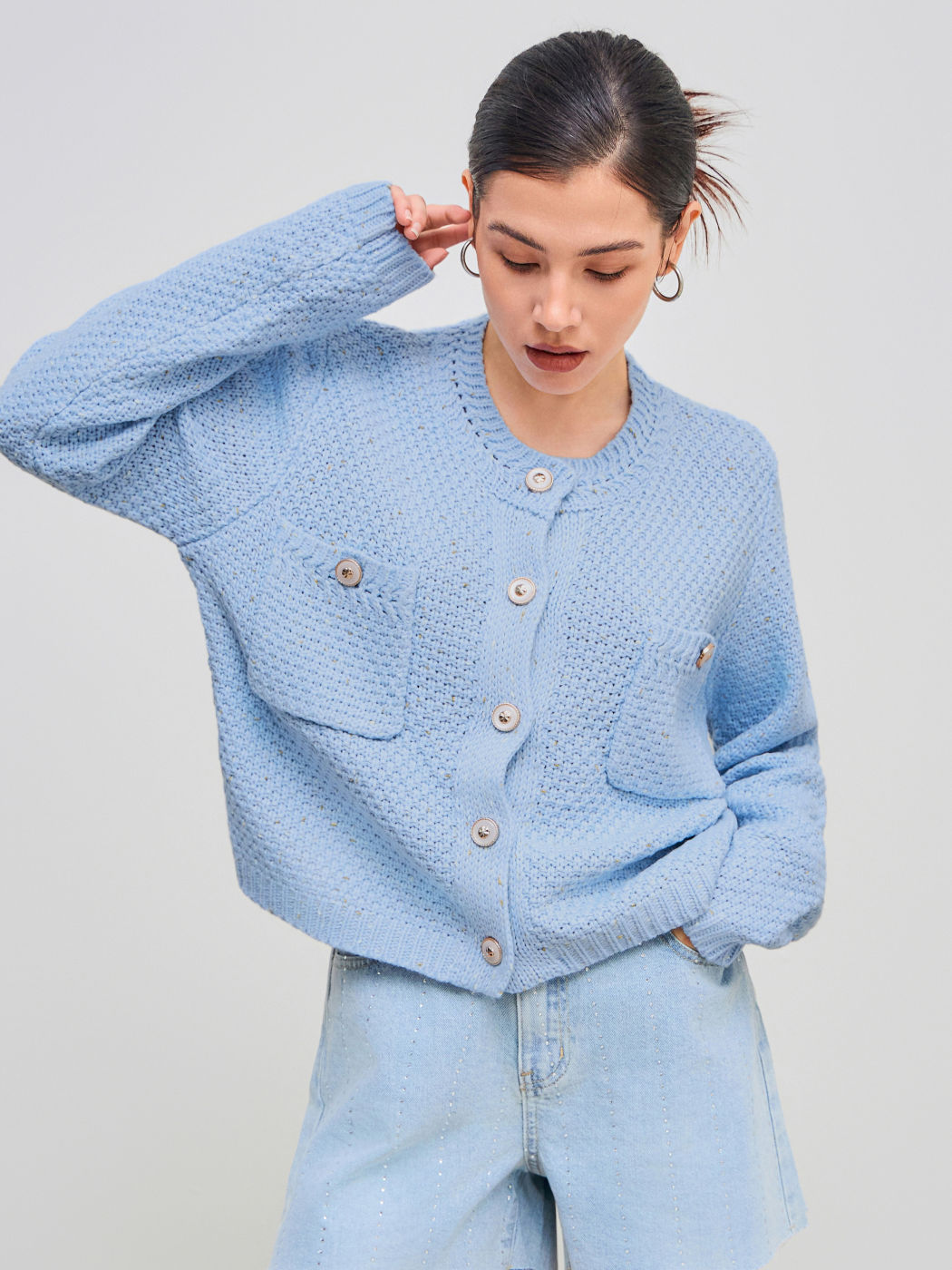 Knit Round Neckline Solid Button Pocket Cardigan