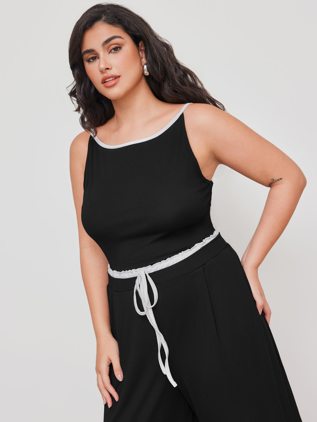 Boat Neckline Solid Contrasting Binding Ruched Cami Top & High Rise Drawstring Wide Leg Trousers Curve & Plus