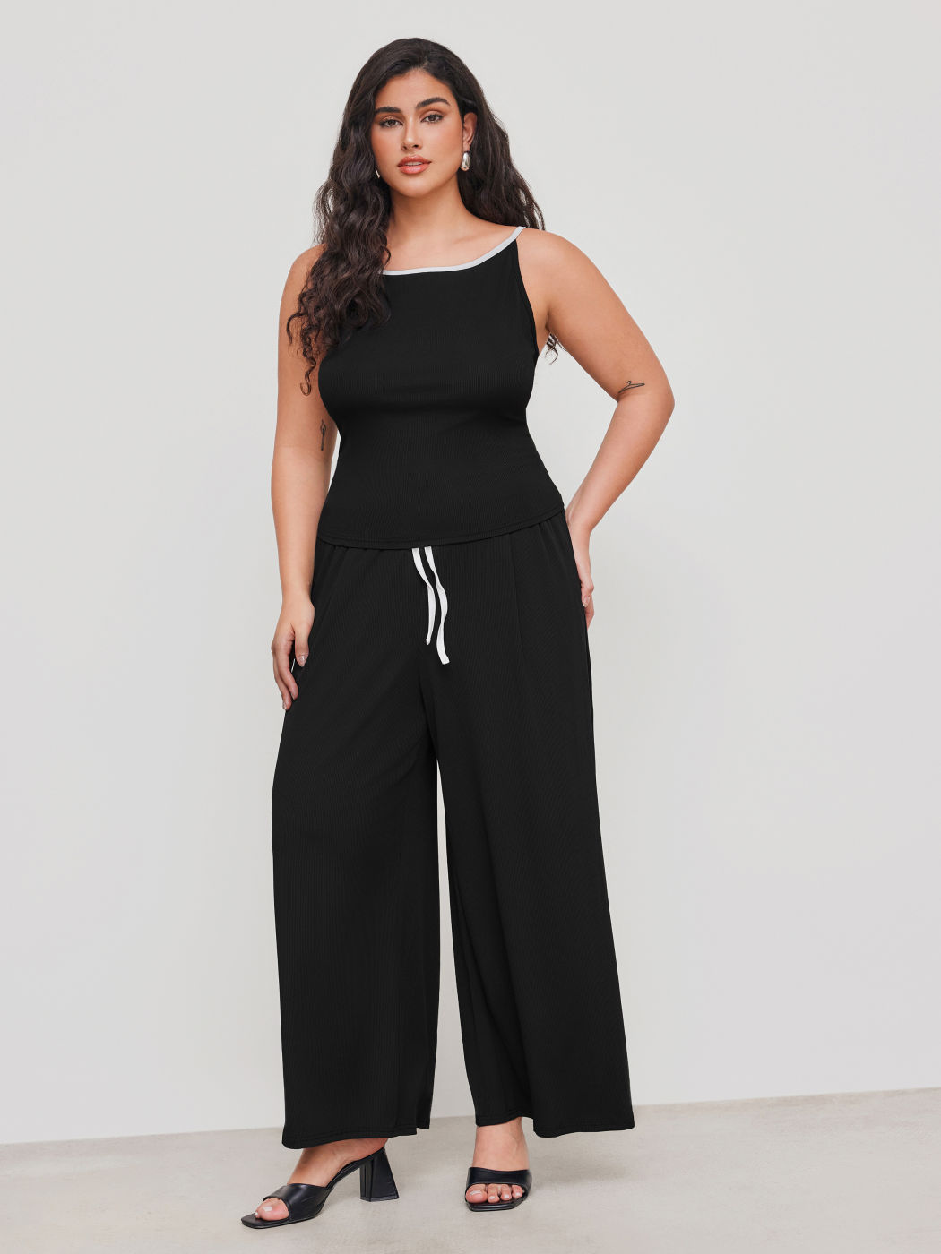 Boat Neckline Solid Contrasting Binding Ruched Cami Top & High Rise Drawstring Wide Leg Trousers Curve & Plus