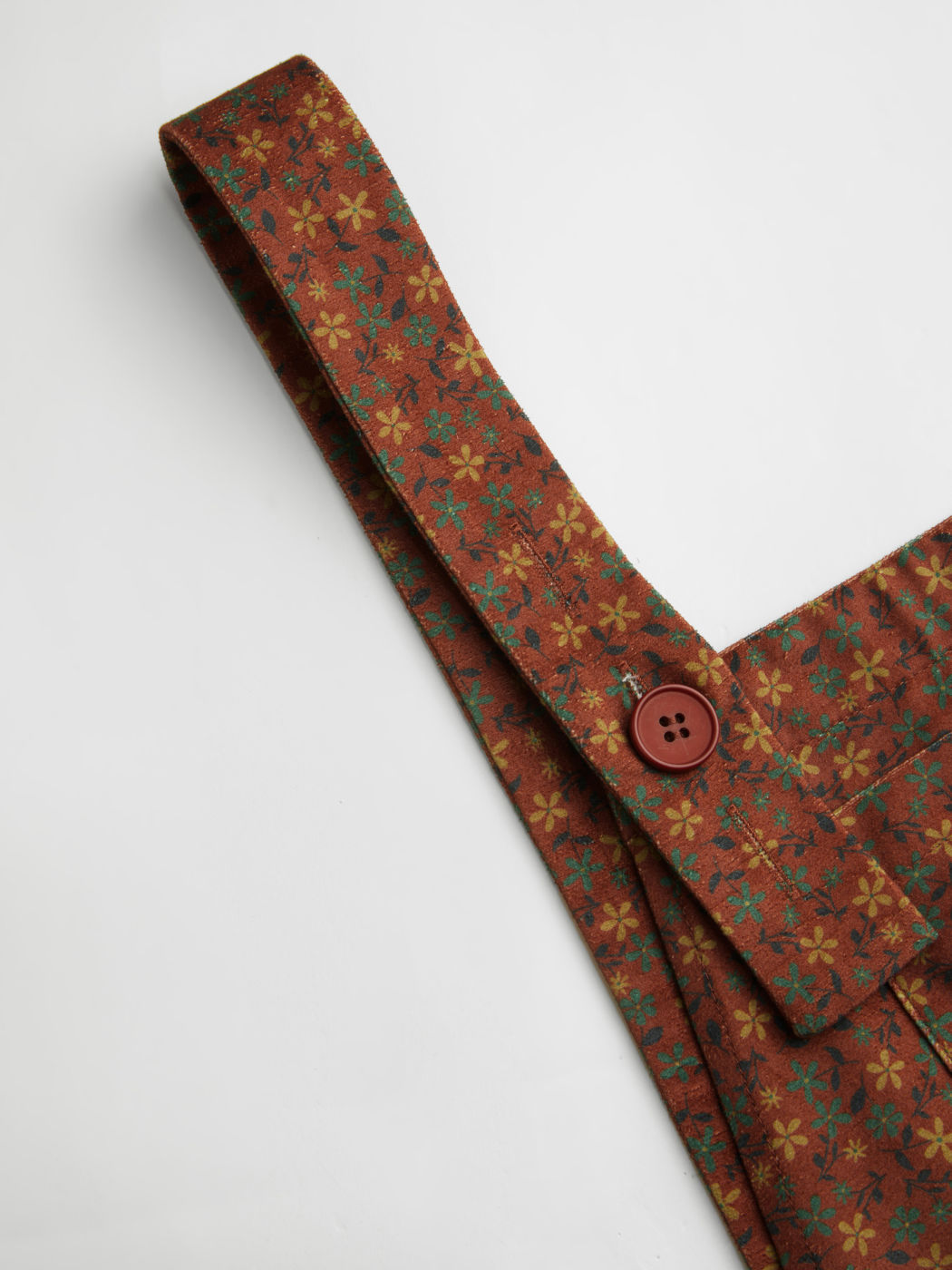 Tuta con scollo quadrato e tasca floreale a gamba larga Curve & Plus