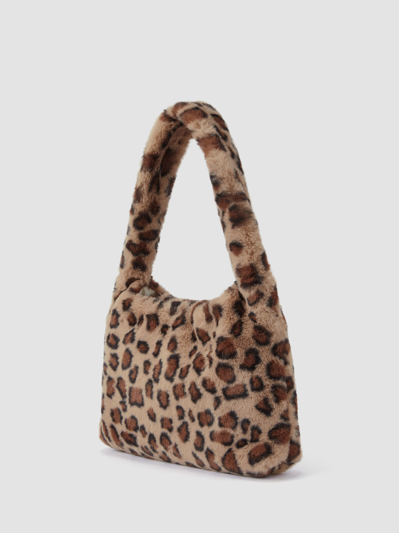 LEOPARD PRINT FUZZY SHOULDER BAG