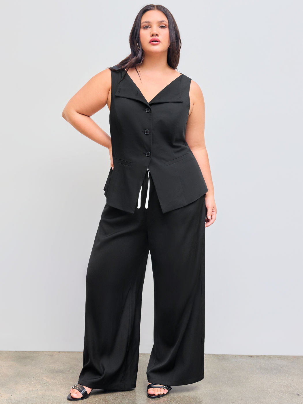Woven Boat Neck Solid Button Vest Curve & Plus