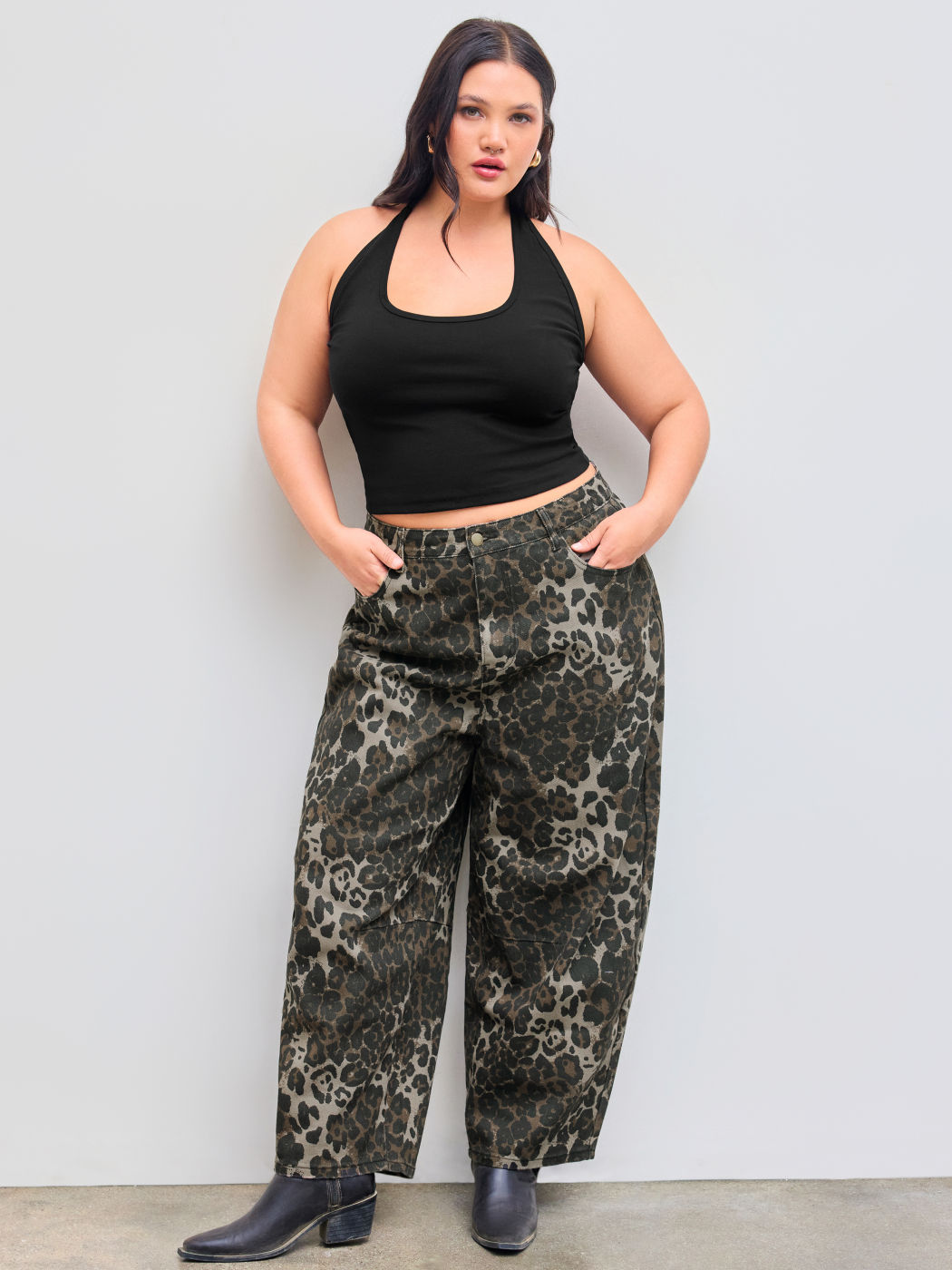 Cider Denim Mid Rise Leopard Pocket Barrel-leg Jeans Curve & Plus