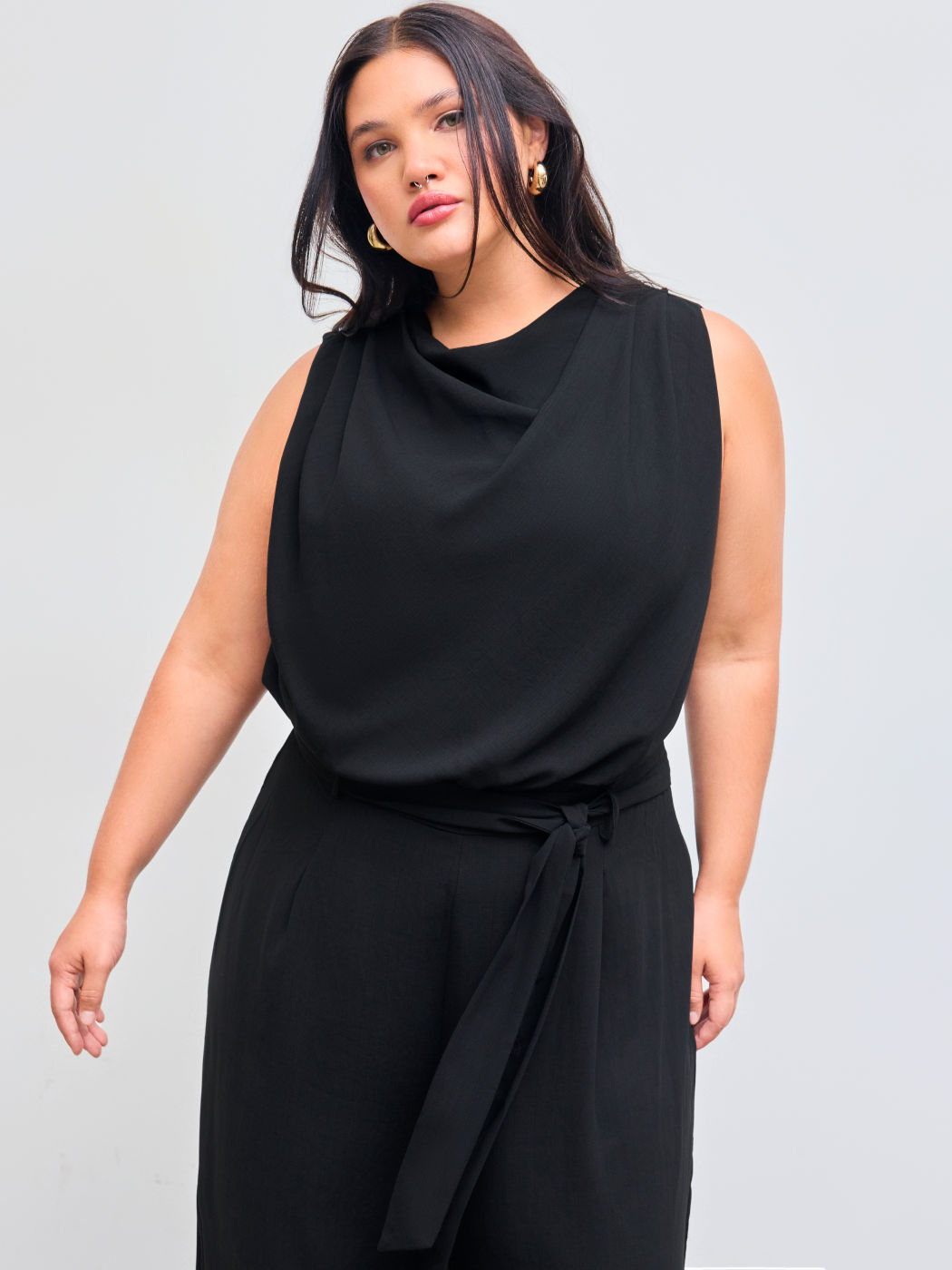 Round Neckline Solid Ruched Zipper Jumpsuit With Belt Curve & Plus
