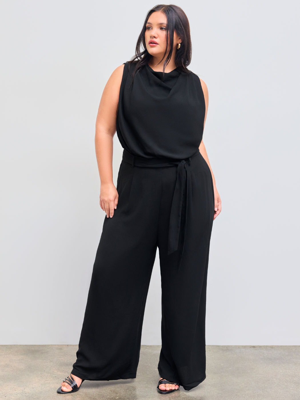 Round Neckline Solid Ruched Zipper Jumpsuit With Belt Curve & Plus