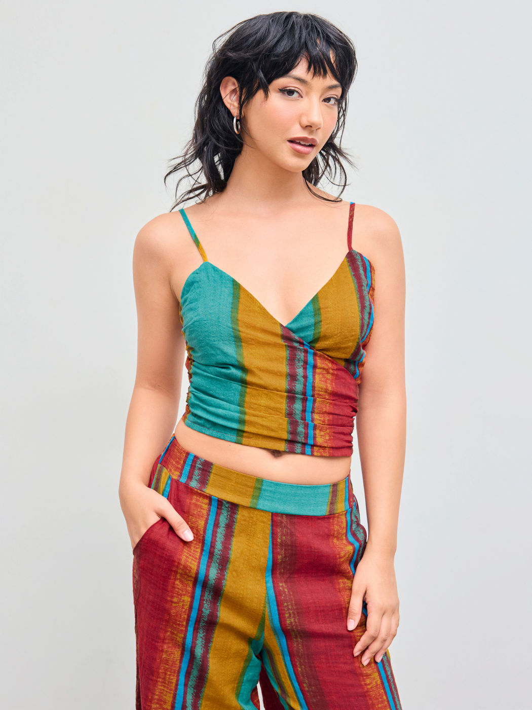  V-Ausschnitt Gestreiftes Crop Top mit Rückenbindung