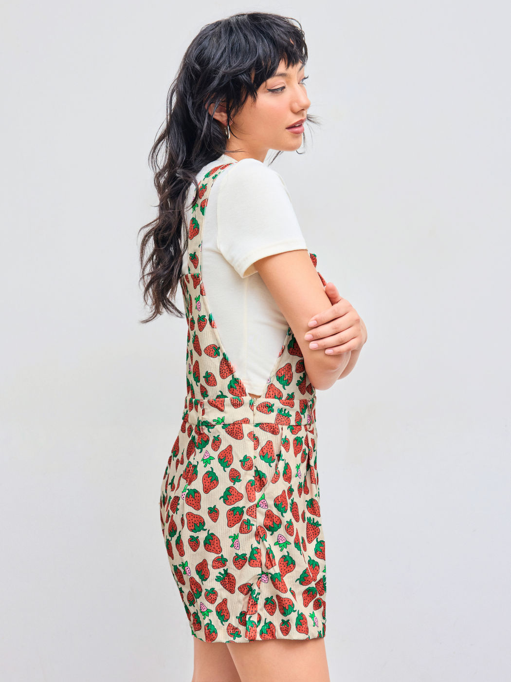 Romper in velluto a coste con scollo quadrato e grafica a fragola