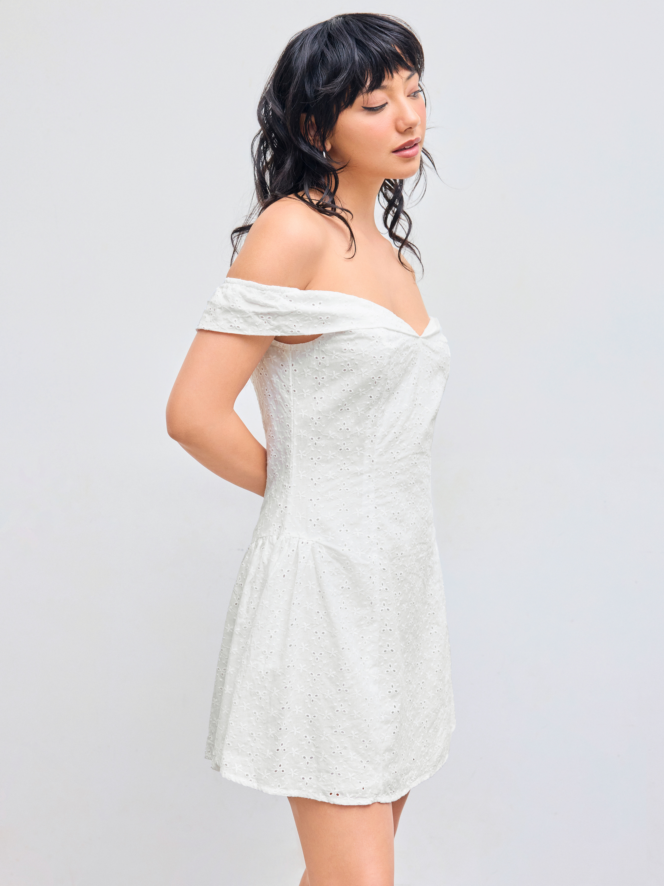 Woven Cotton Broderie Anglaise 100% Cotton Off-shoulder
