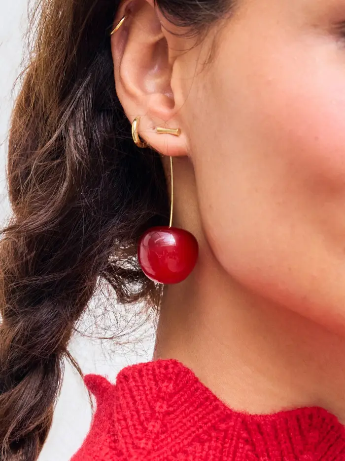 Knit Strawberry Pattern Contrasting Binding Round Neckline Long Sleeve Oversized Top