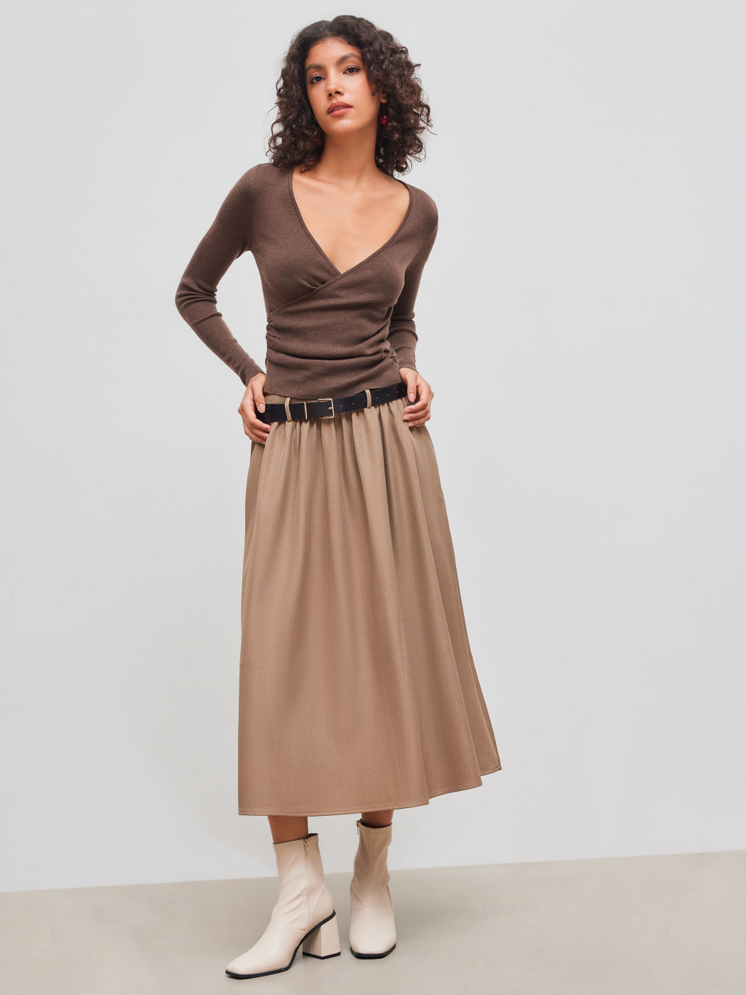 Wool-blend V-neck Solid Ruched Knitted Long Sleeve Top