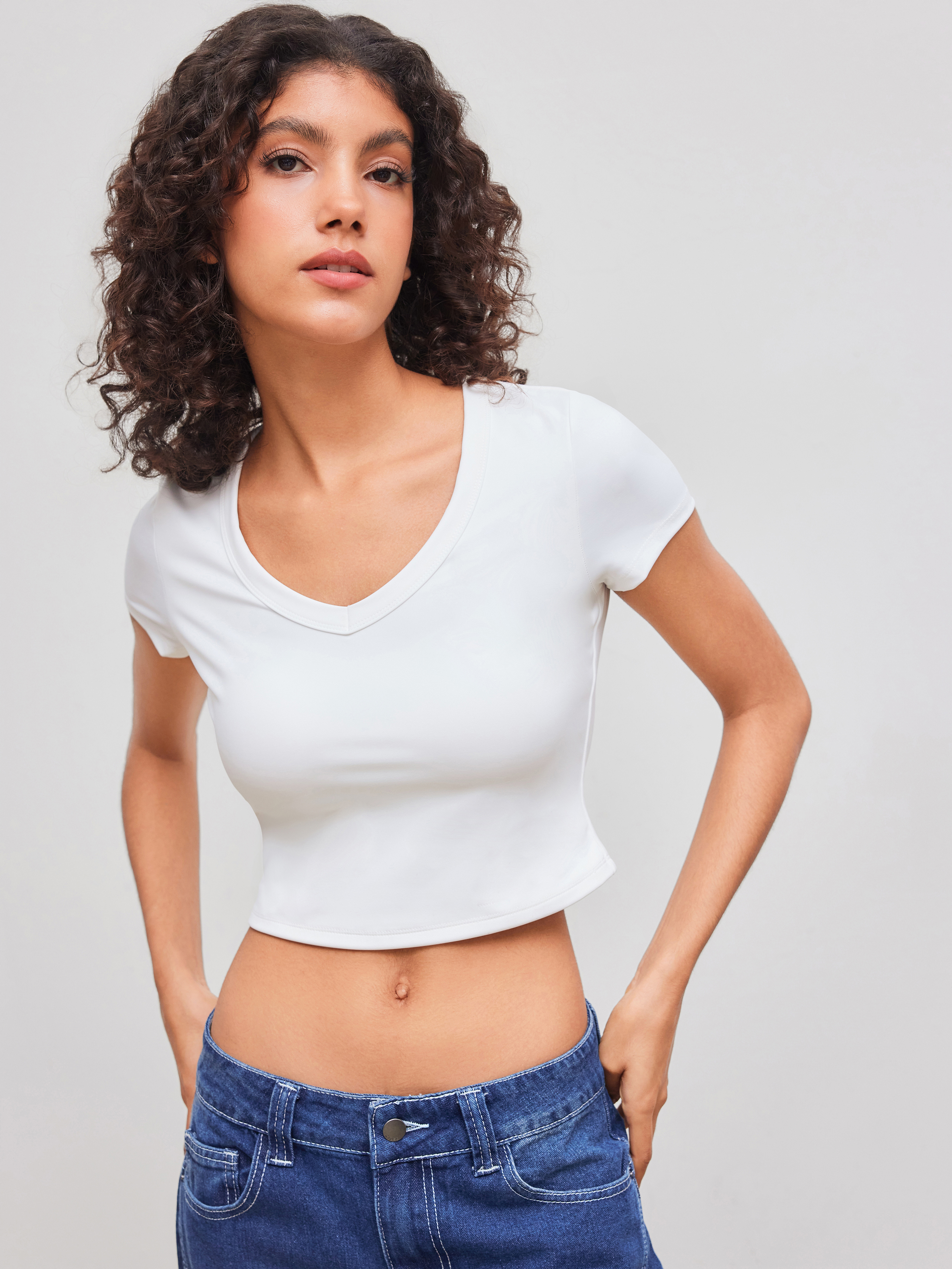 Knit Fabric Contour Double Layered V-neck Solid Short Sleeve