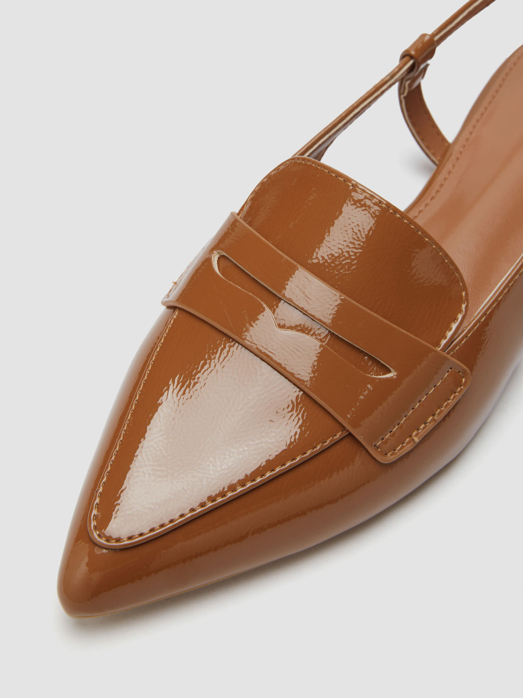 POINTED SLINGBACK FLATS