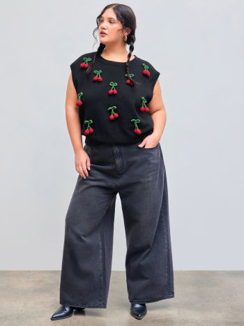 Wool-blend Round Neckline Cherry Knitted Vest Curve & Plus